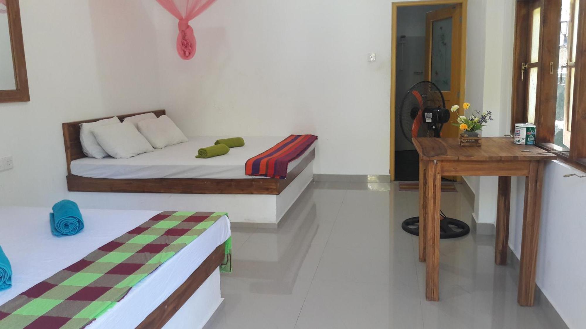 Share Safari House Udawalawe B&B 외부 사진