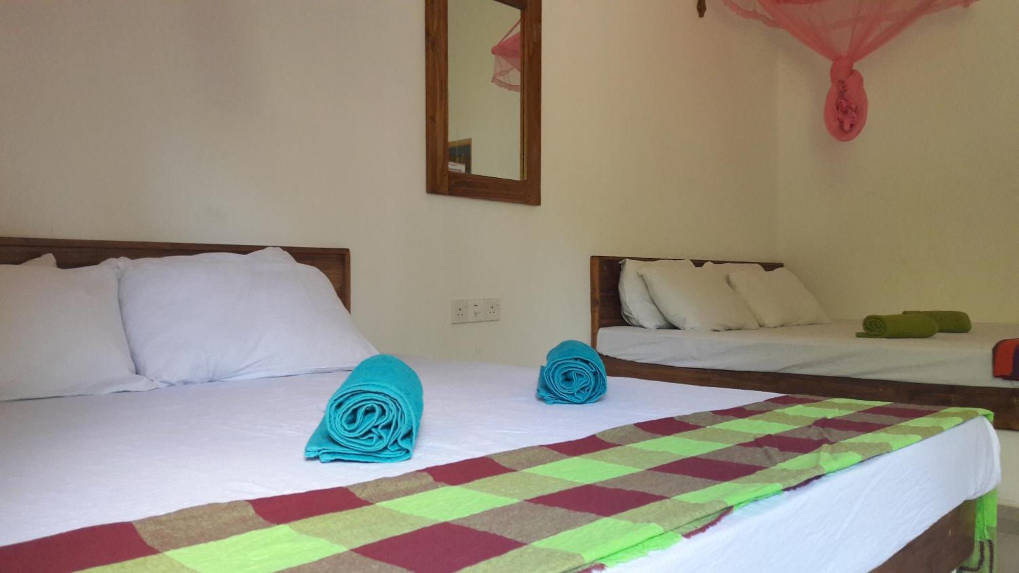 Share Safari House Udawalawe B&B 외부 사진
