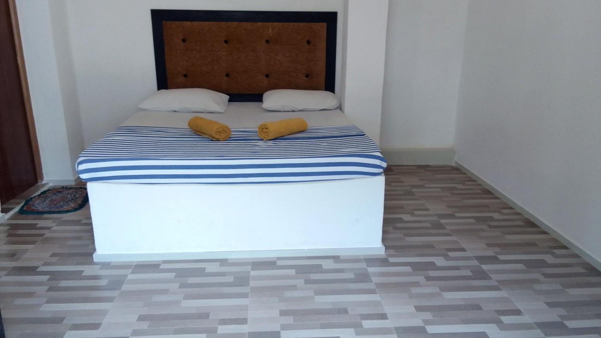 Share Safari House Udawalawe B&B 외부 사진
